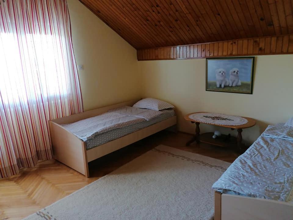 Kuca Maric Mackat Bed & Breakfast Exterior photo