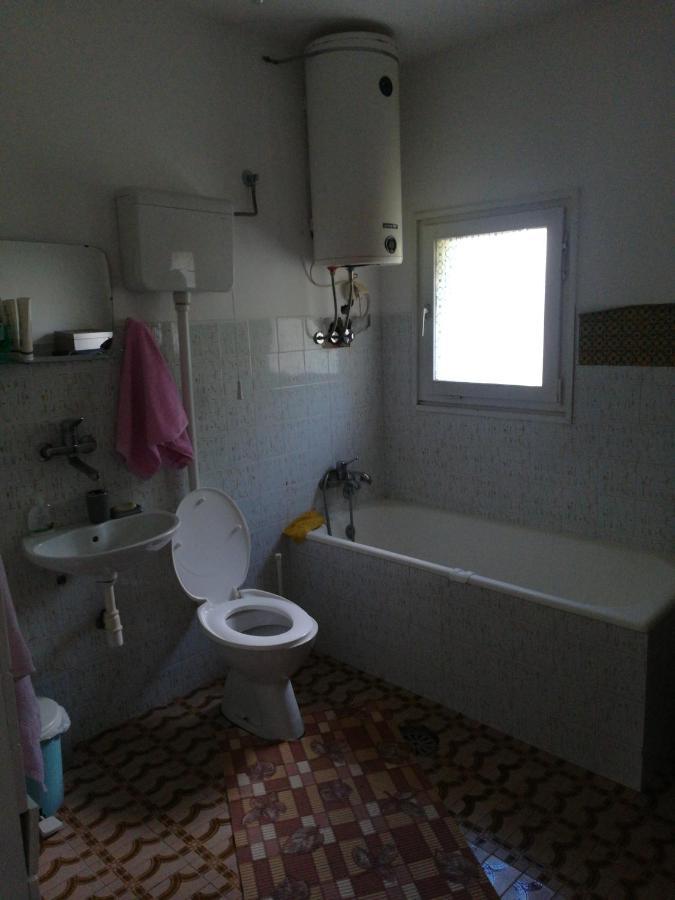 Kuca Maric Mackat Bed & Breakfast Exterior photo