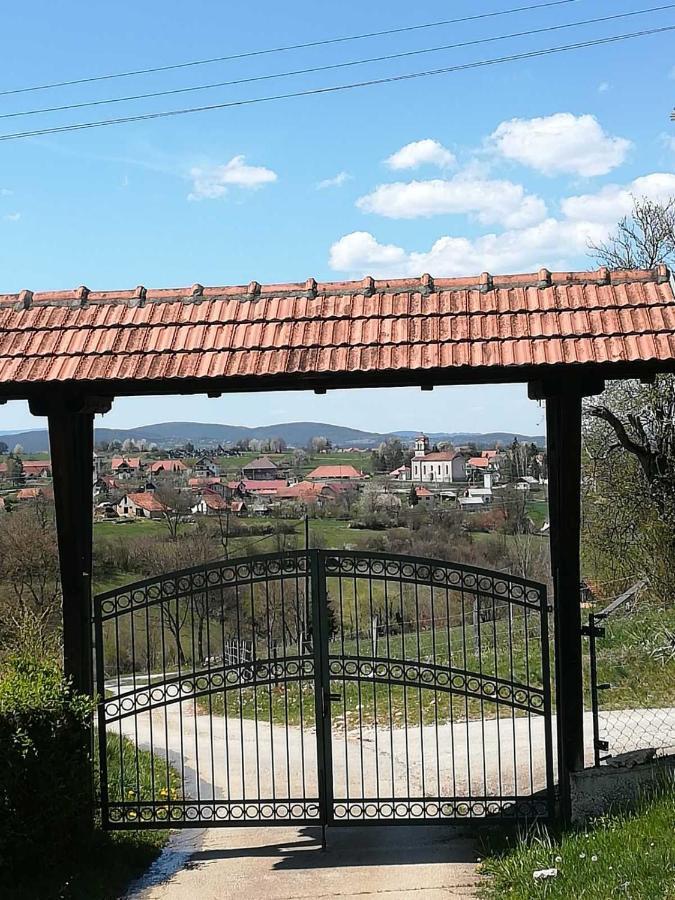 Kuca Maric Mackat Bed & Breakfast Exterior photo